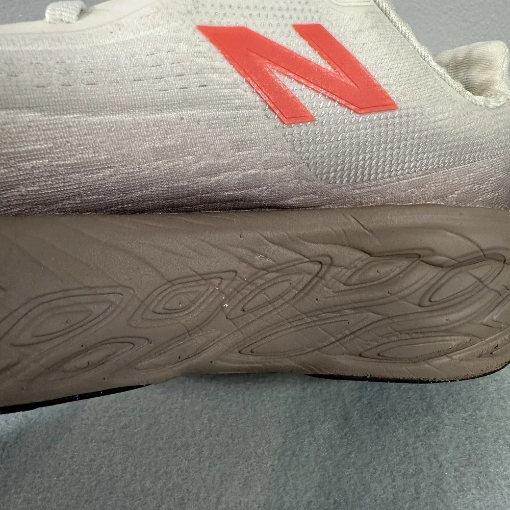 New Balance Fresh Foam X 1080v14 Womens Size 7 Running Shoes Sneakers